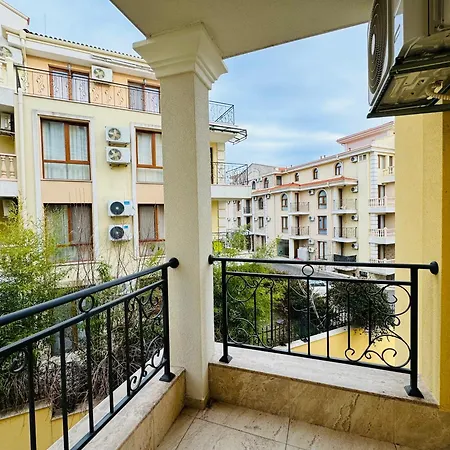 Horizon 18 'б' Apartment