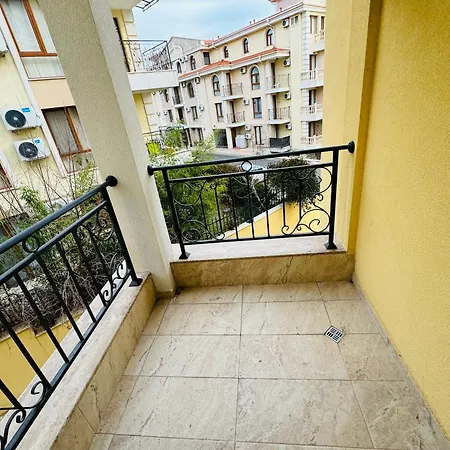 Apartment Horizon 18 'б' *